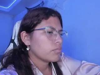 Offline lady-brownnnn on CamSoda