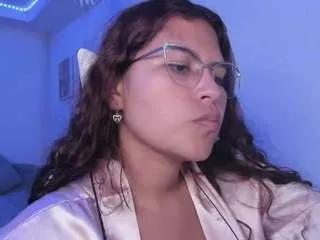 Offline lady-brownnnn on CamSoda