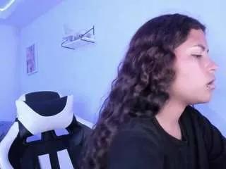 Offline lady-brownnnn on CamSoda