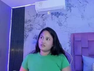 Freechat laly-cherry on CamSoda