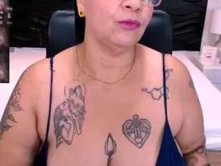 Offline laura-riley on CamSoda