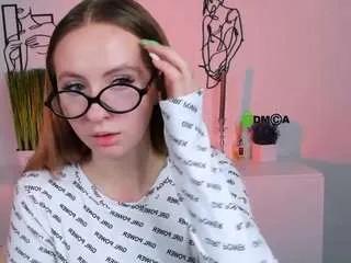 Offline laura-sween on CamSoda