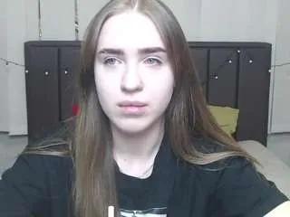 Freechat laurahlot on CamSoda