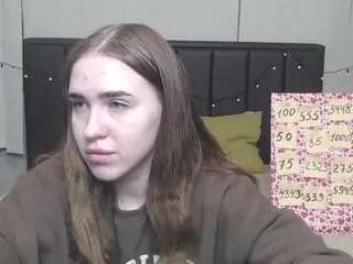 Freechat laurahlot on CamSoda