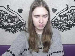 Freechat laurahlot on CamSoda