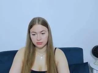 Offline leadaisy on CamSoda