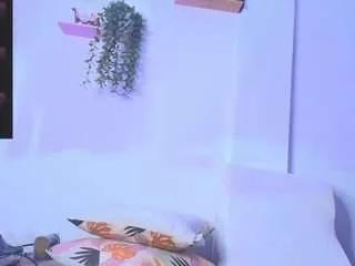 Freechat liindaevans on CamSoda