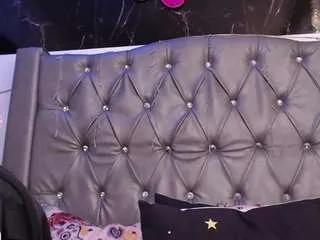 Freechat lila-gummy on CamSoda