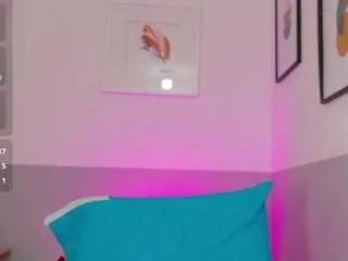 Freechat lilaagracee on CamSoda