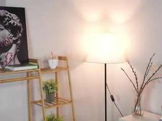 Freechat lilianfaux on CamSoda