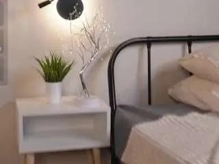 Freechat lilianfaux on CamSoda