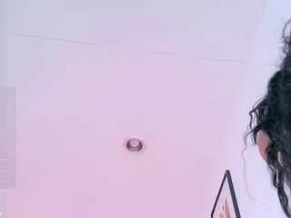 Offline lilisantos on CamSoda