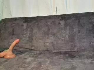 Freechat littlemilu01 on CamSoda