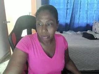 Freechat lupeadams on CamSoda