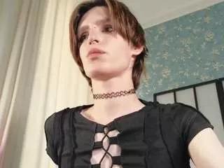 Offline madi-snow on CamSoda