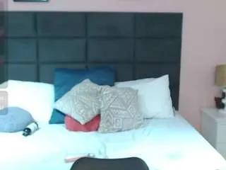 Offline madisonjenner on CamSoda