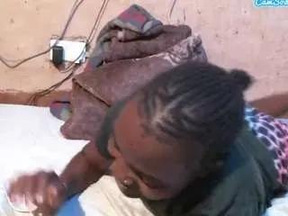 Offline magnetic-queen on CamSoda