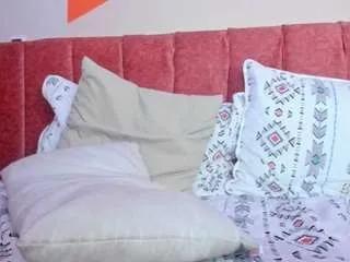 Freechat majoogomez on CamSoda