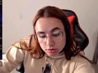 Freechat maryluna95 on CamSoda