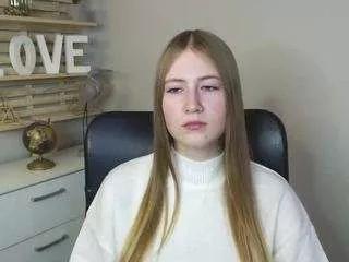 Offline meganxcute on CamSoda