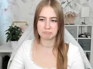 Offline meganxcute on CamSoda