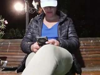 Offline mellysquirtybiglabia on CamSoda