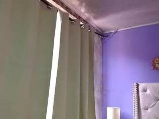 Offline mia-coluccii on CamSoda