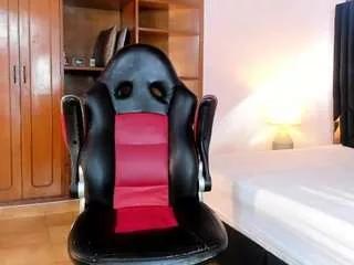 Freechat mia-kinky on CamSoda