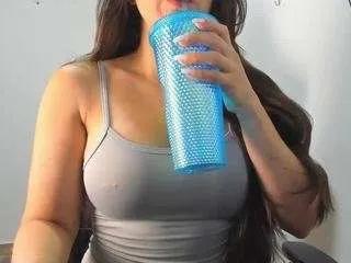 Offline miaferreyra on CamSoda