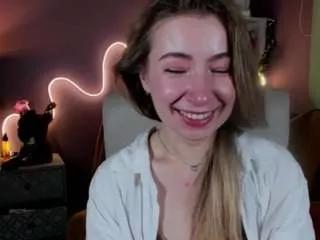 Freechat miaxlust on CamSoda