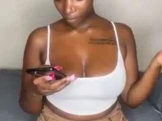 Offline midnightmistress1 on CamSoda