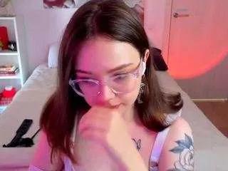 Freechat milena-hailey on CamSoda