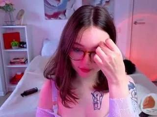 Freechat milena-hailey on CamSoda