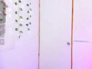 Offline mishellbons on CamSoda