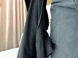 miss-bblonde1 on CamSoda 