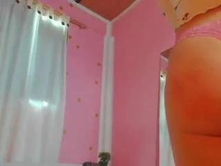 Offline missanny on CamSoda