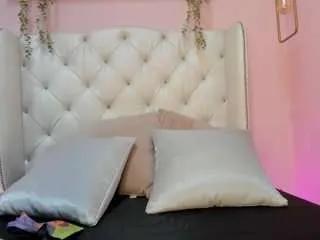 missmahalaa — im gonna ride your cock so hardcontrol my toysenjoy my contenttry best pvt ever [1 tokens remaining]