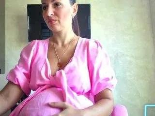 Offline mistressmmm on CamSoda