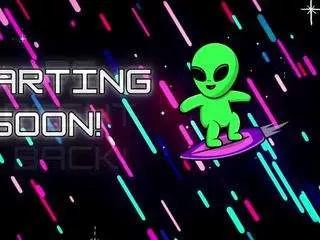 Offline moebootyrayna on CamSoda