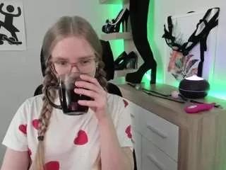 Offline nancystar on CamSoda