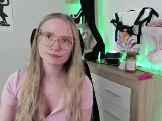 Offline nancystar on CamSoda