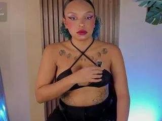 Freechat nessa-moon on CamSoda