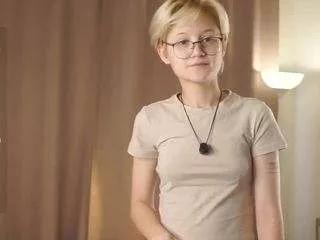 Offline nicolevielma on CamSoda