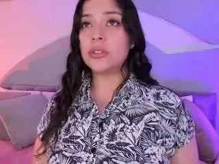 Offline nicolle-w on CamSoda