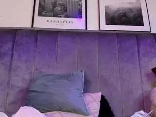 Freechat niick-twink on CamSoda