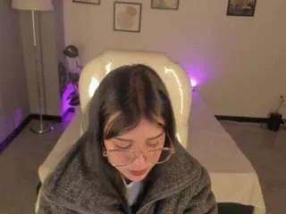 Freechat niicole-fox2 on CamSoda