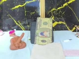 Offline nyakimgold on CamSoda