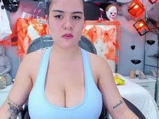 perla-lovers — SQUIRT HOT ON MY BODY+CUM HOT [601 tokens remaining]