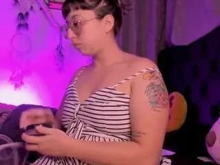 Offline pia-fisher on CamSoda