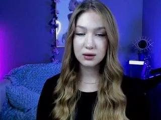 Offline playful-sophie on CamSoda